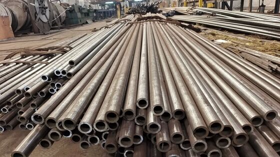 Bơm thép không may carbon áp suất cao